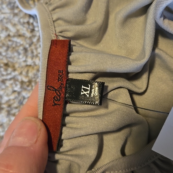 Tank Top - Picture 4 of 5